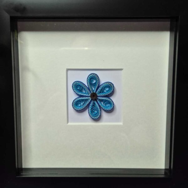 Quilled Small Blue Flower Picture 02